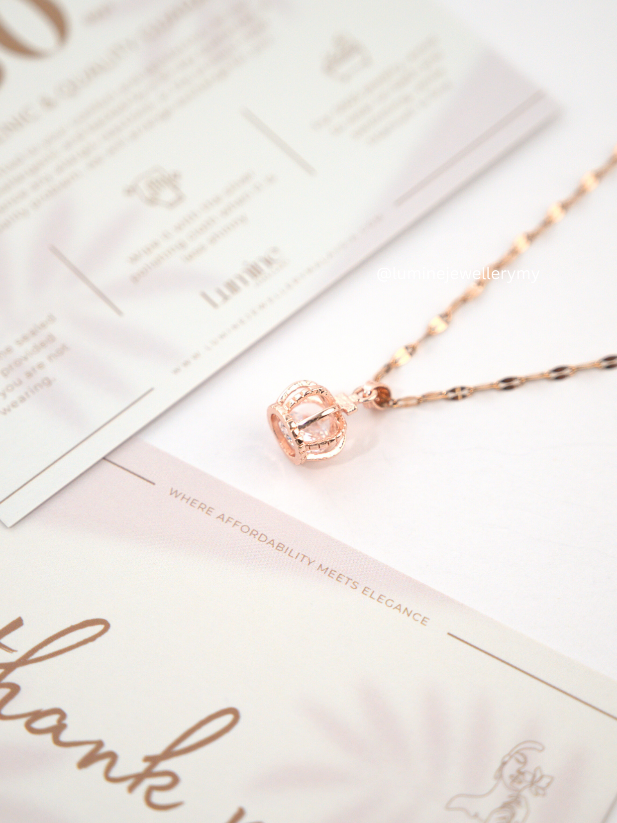 Rose Gold Elegant Crown Necklace