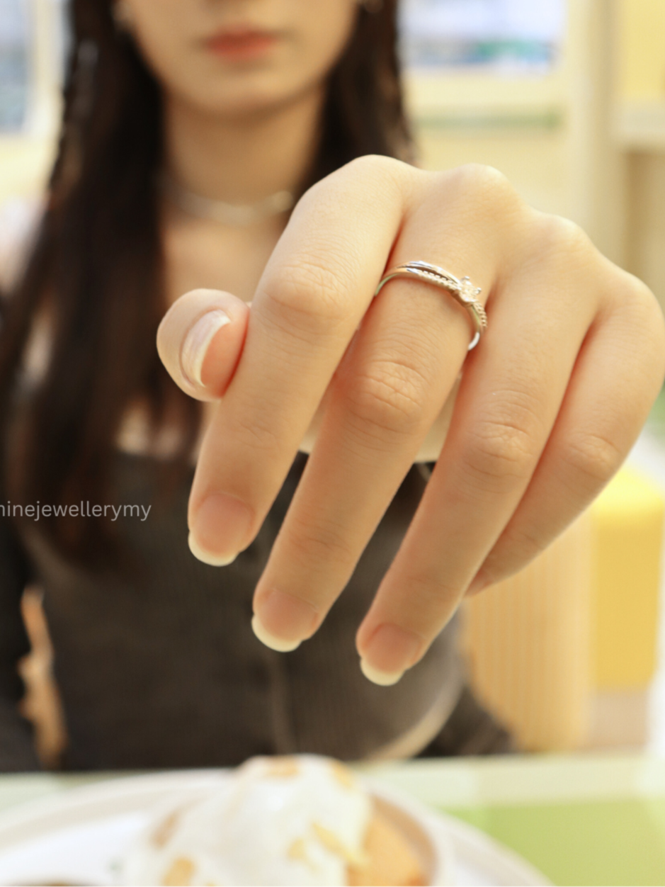 Éternel Croisé (Moissanite Couple Rings)
