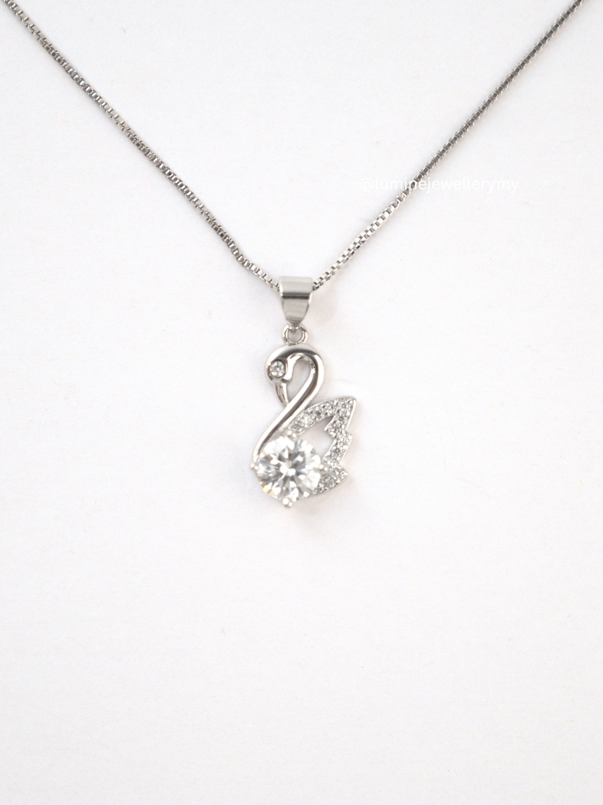 Eternal Swan Necklace (GRA Certified Moissanite | S925)