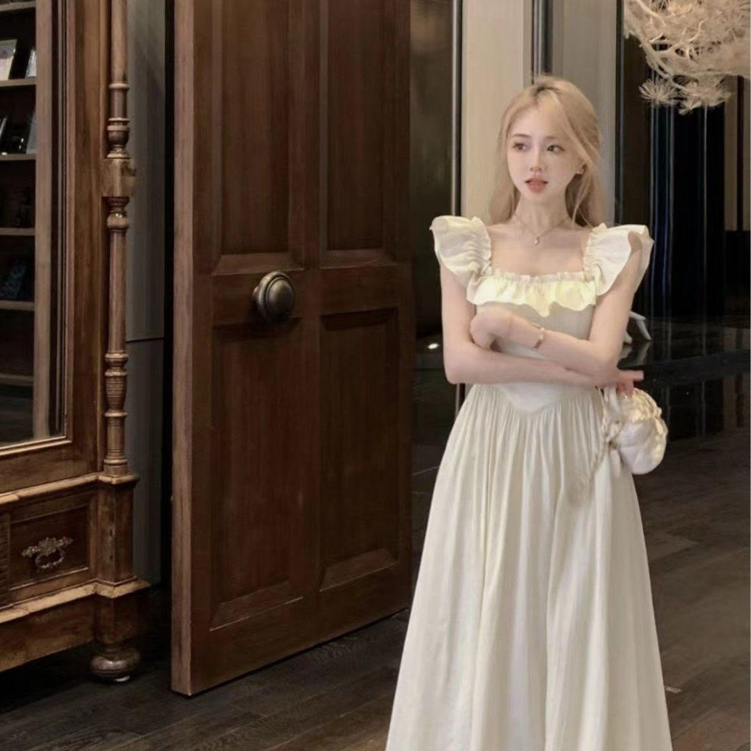 Ruffle Bloom Dress 荷叶边连衣裙
