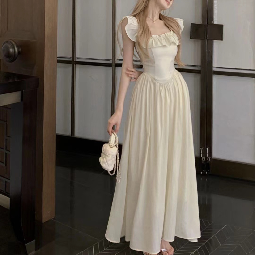 Ruffle Bloom Dress 荷叶边连衣裙