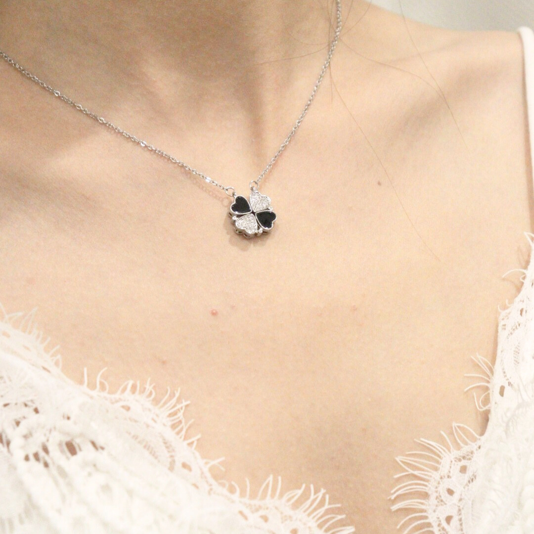 Love Shape Diamond Lucky Clover Necklace