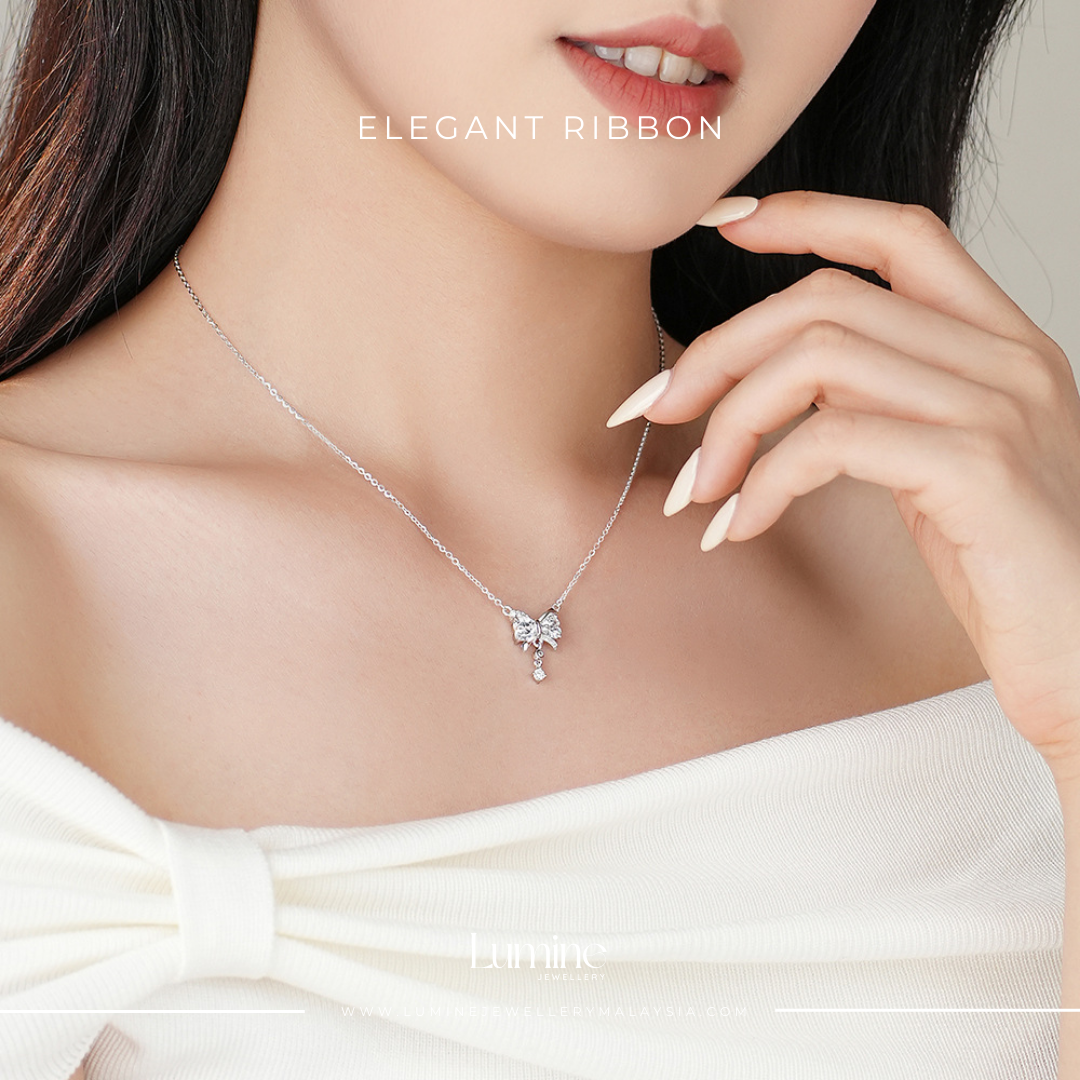 Elegant Ribbon Necklace