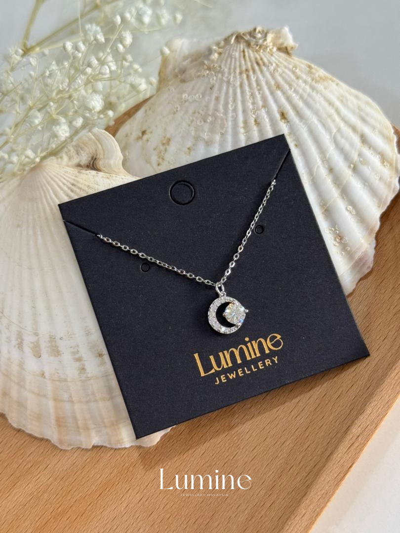 Starry Crescent Necklace (GRA Certified Moissanite | 999 Silver)