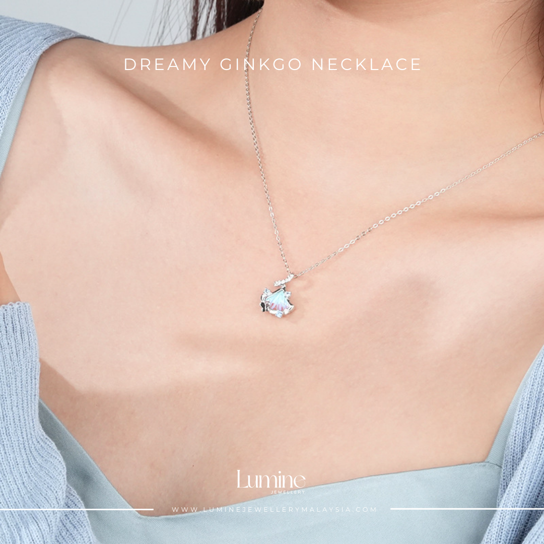 Dreamy Ginkgo Necklace
