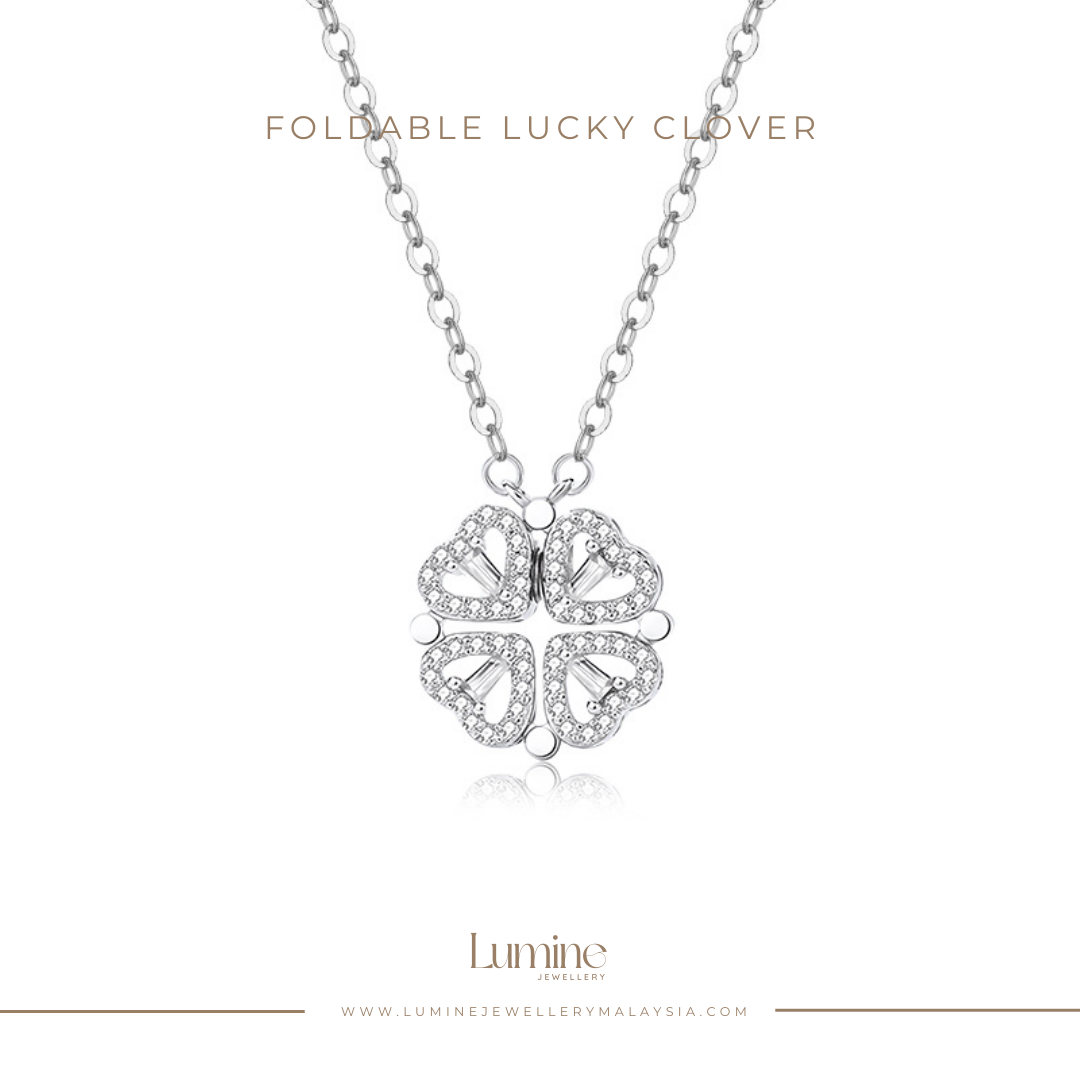 Foldable Lucky Clover Necklace