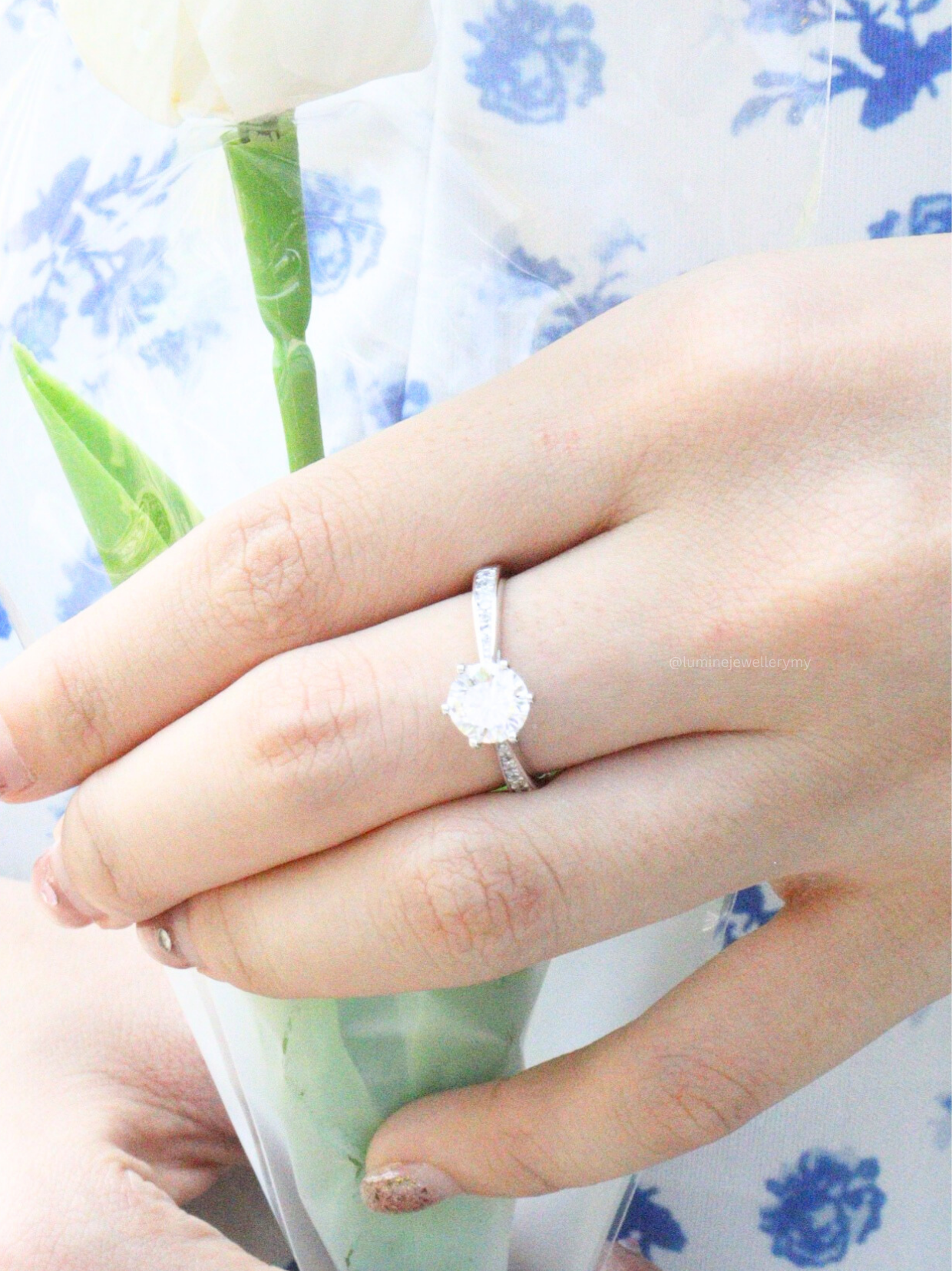 Serenity Moissanite Diamond Ring (With Cert)
