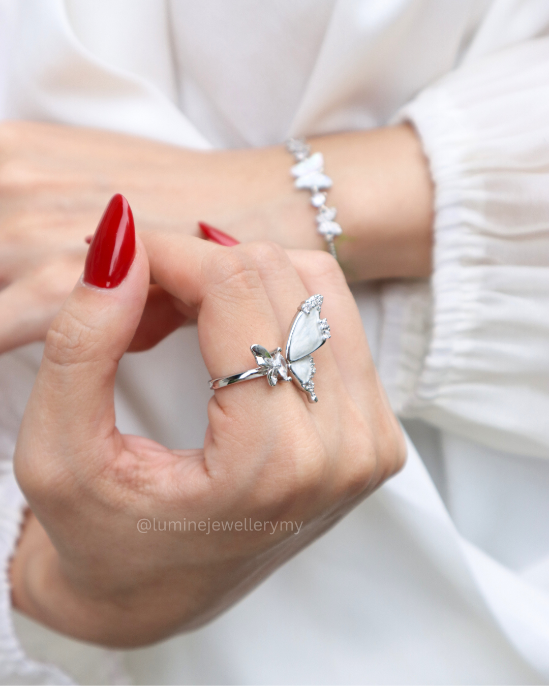 White Shell Butterfly Ring