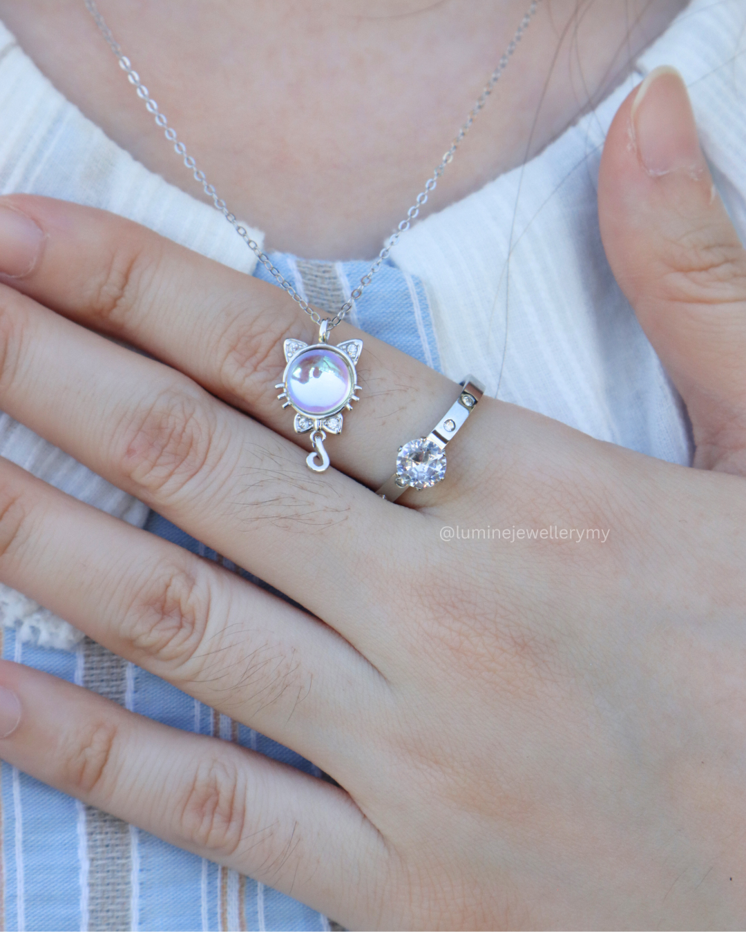 Moonlight Stone Kitty Necklace