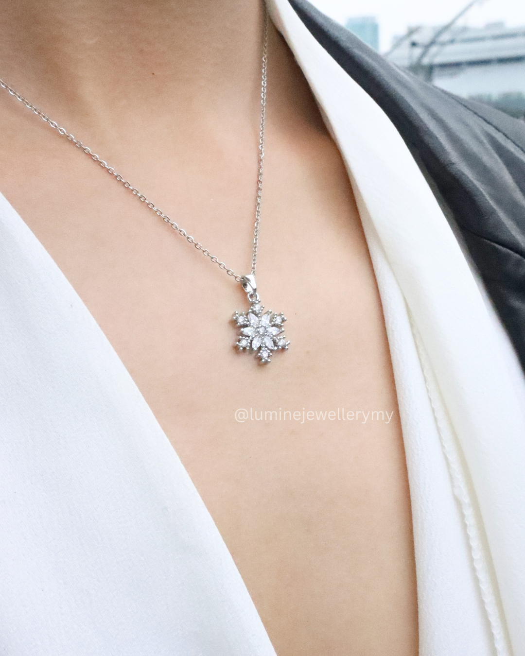 Diamond Snowflake Necklace II