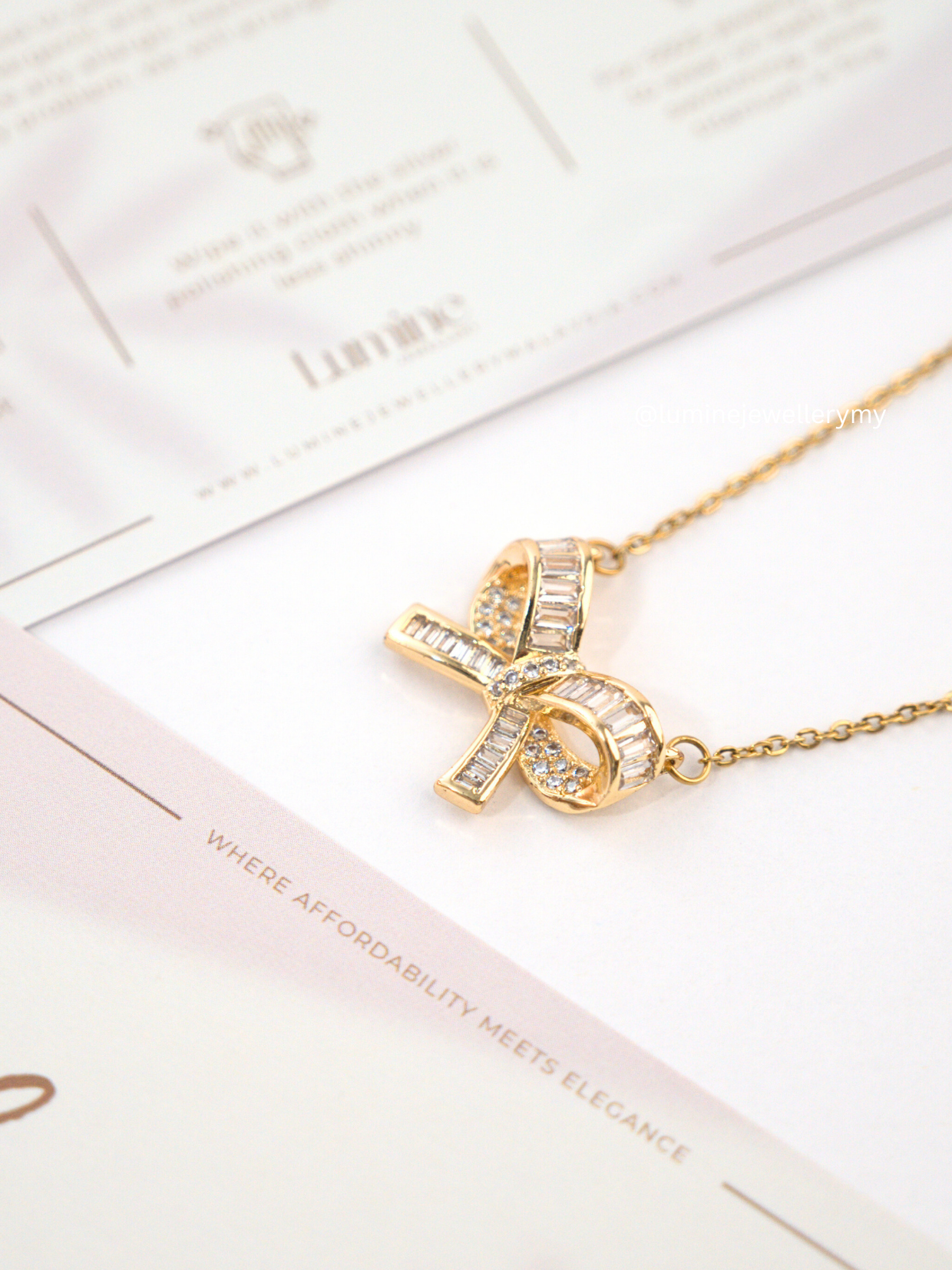 Big Zirconia Bowknot Necklace