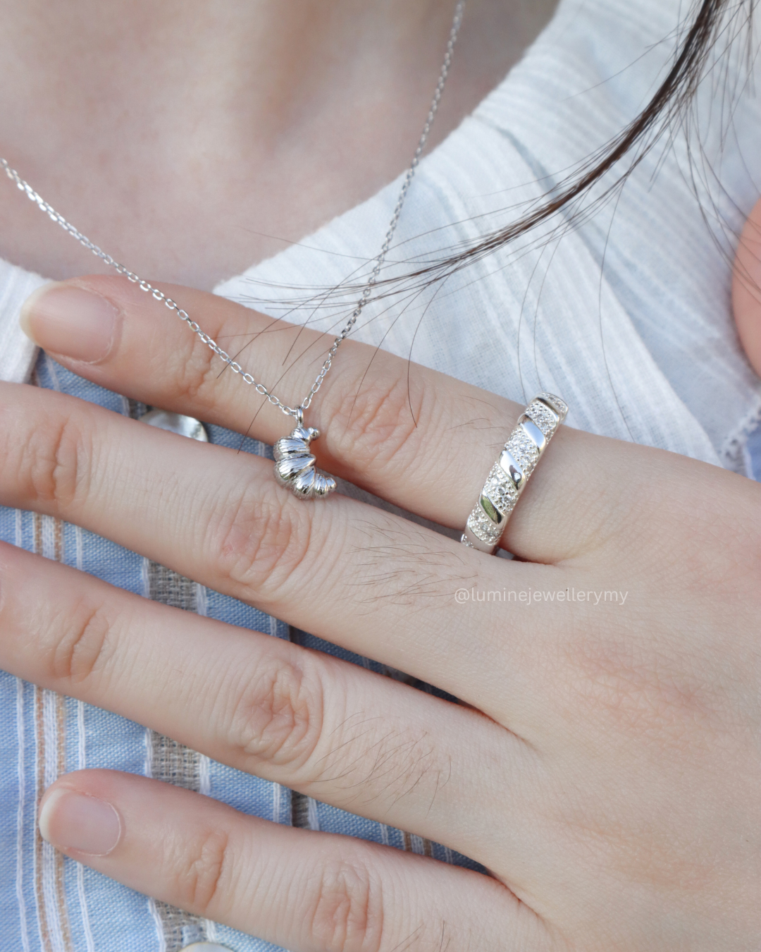 Twisted Diamond Ring