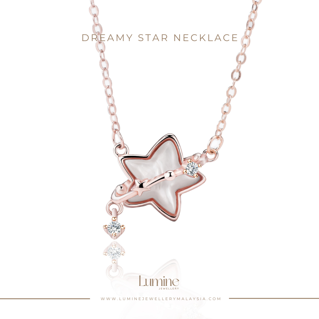 Dreamy Star Necklace