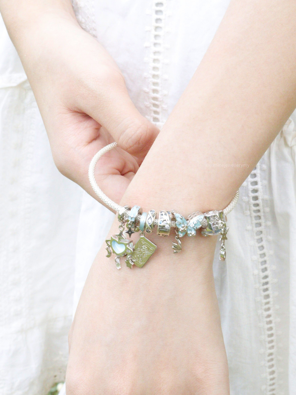 Eternal Love Bracelet (PLAIN Bracelet - Able to Install Charm)