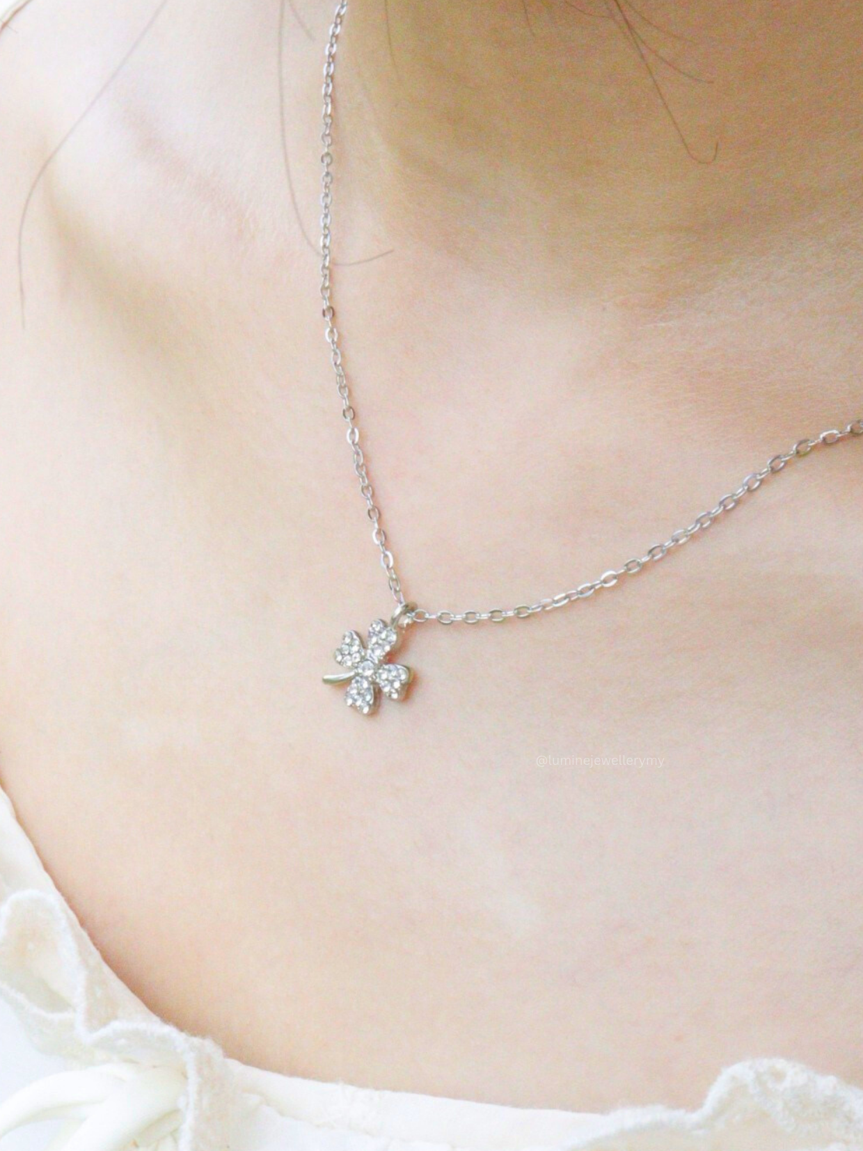 Diamond Clover Necklace