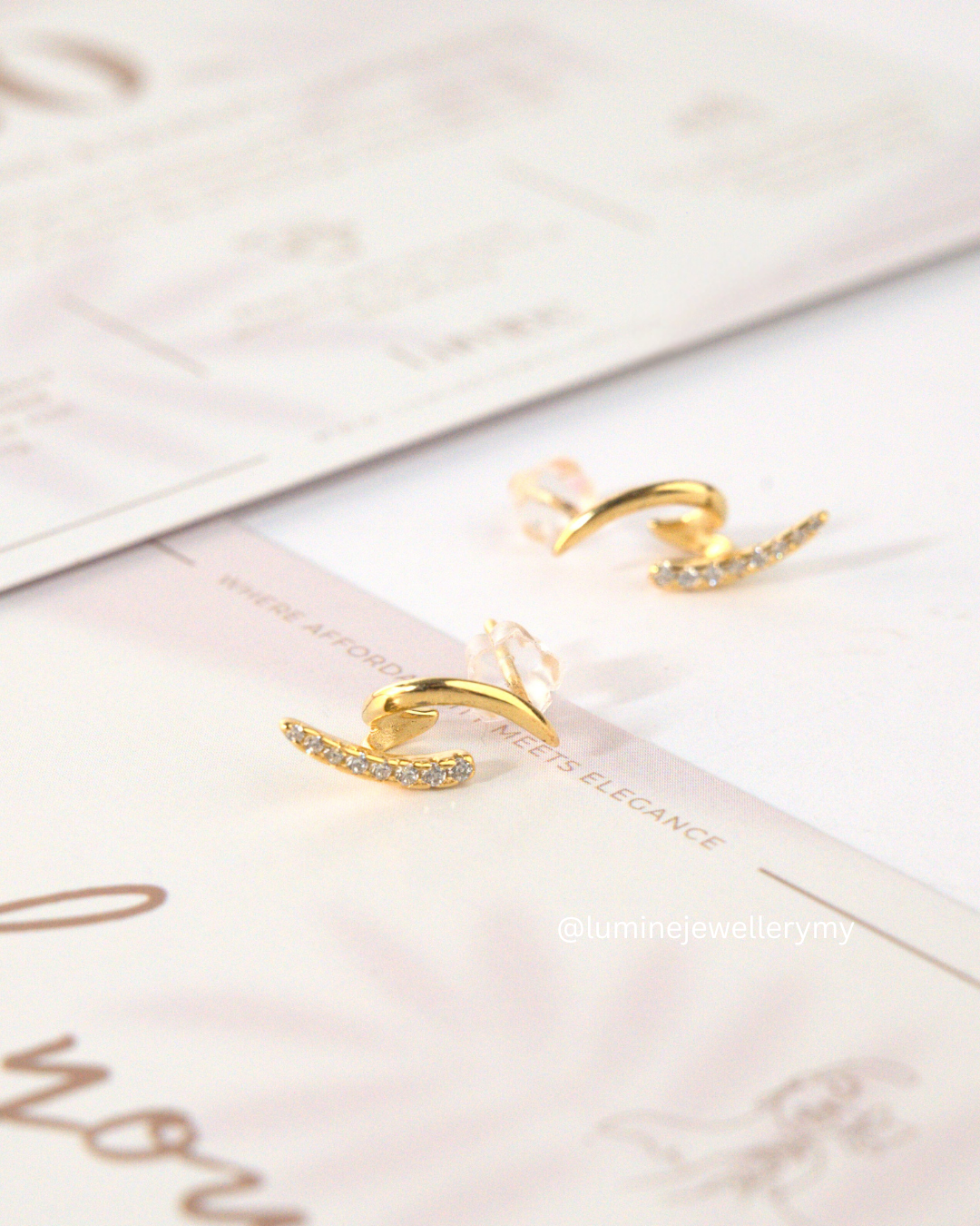 Lunar Curve Studs