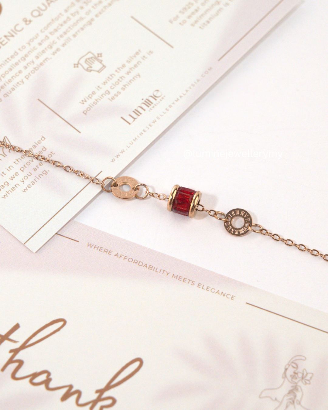 Red Elegant Cylinder Bracelet (Deep Love & Courage)