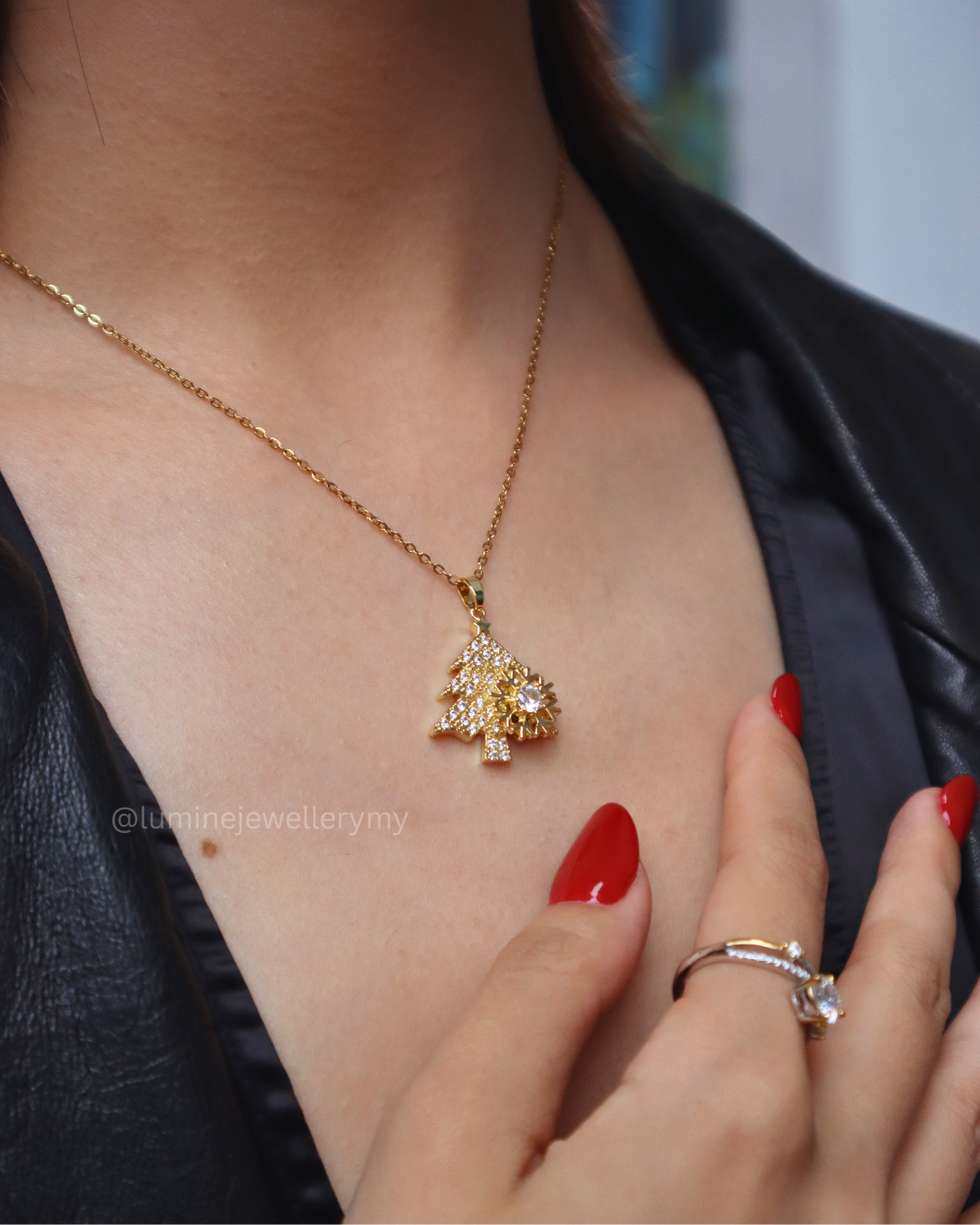 Sparkle Christmas Tree Necklace