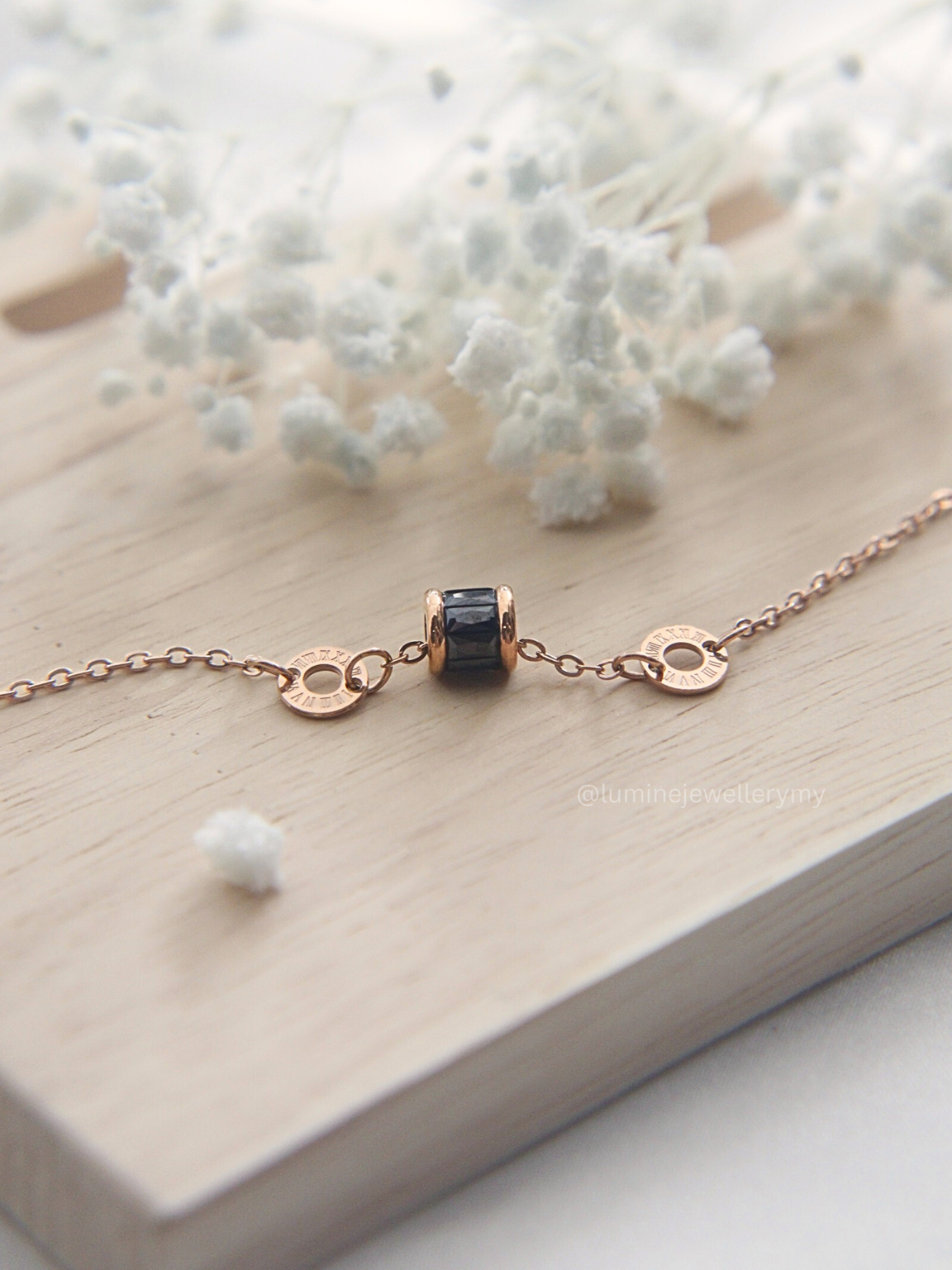 Black Elegant Cylinder Bracelet