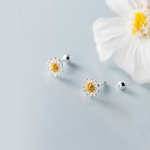 Daisy Studs