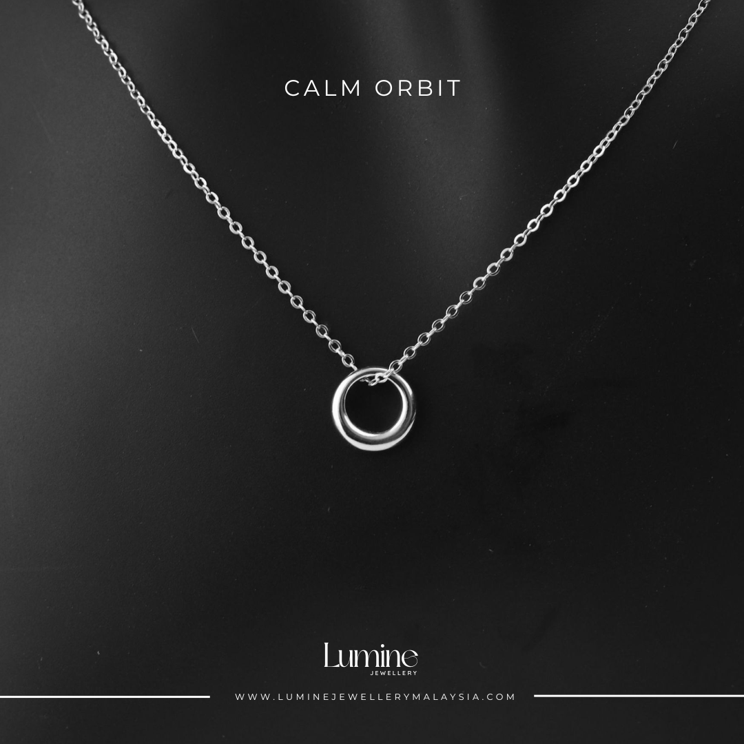 Calm Orbit Necklace