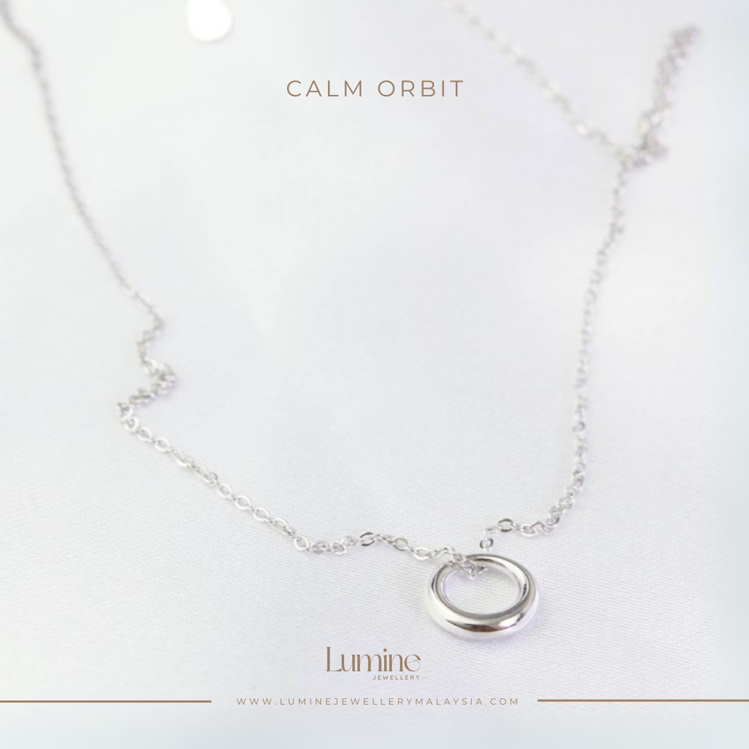 Calm Orbit Necklace