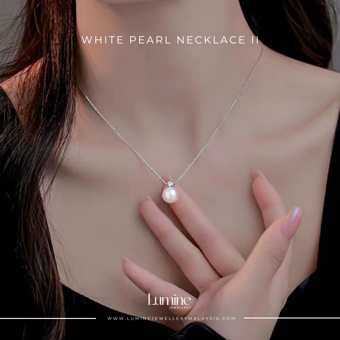 White Pearl Necklace II