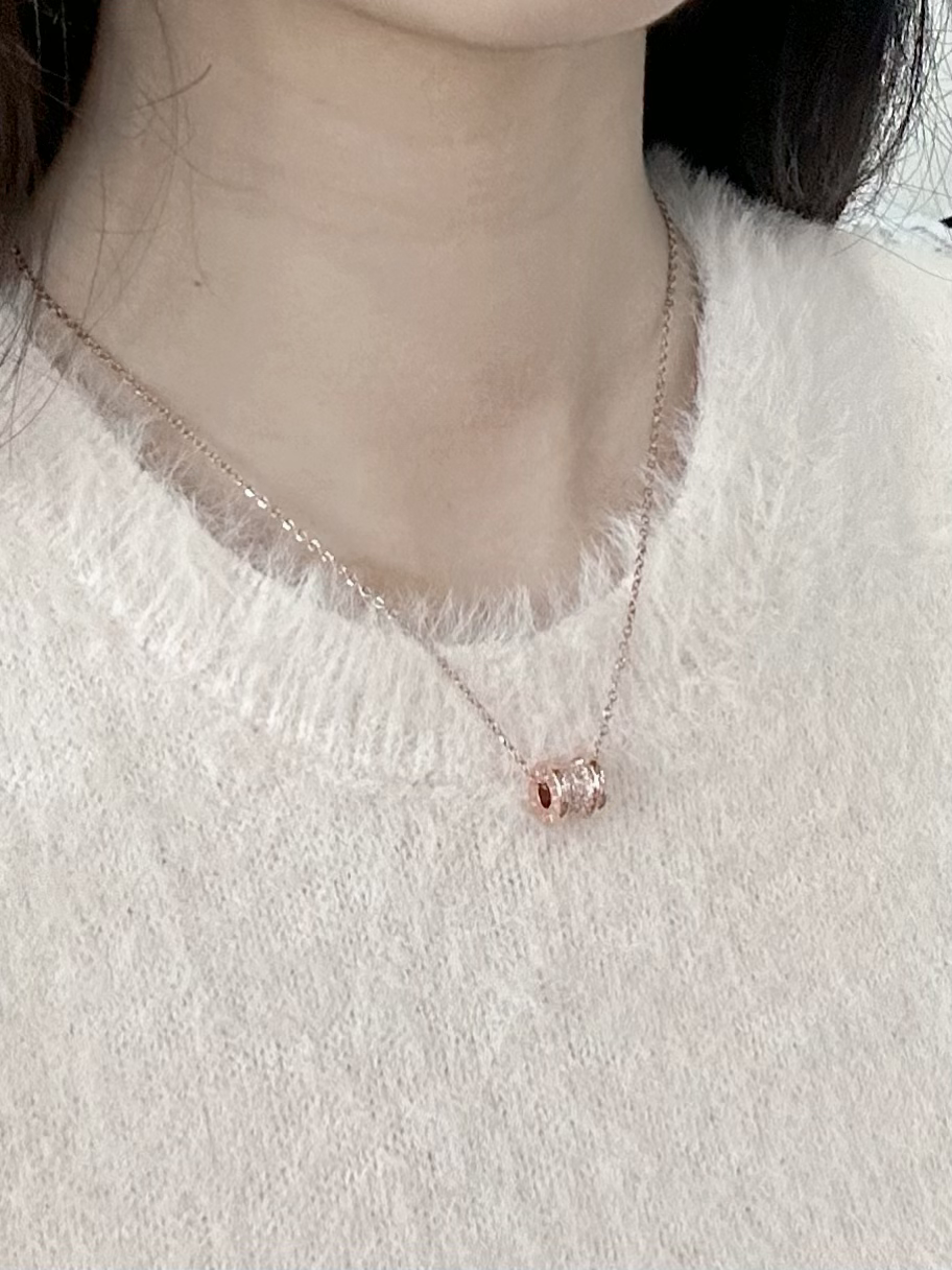 Rose Gold Diamond Quetzaly Necklace