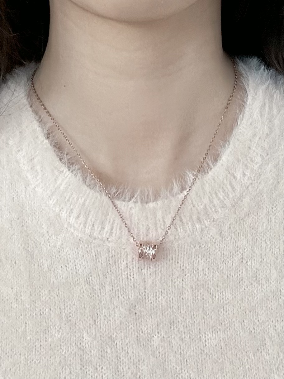 Rose Gold Diamond Quetzaly Necklace