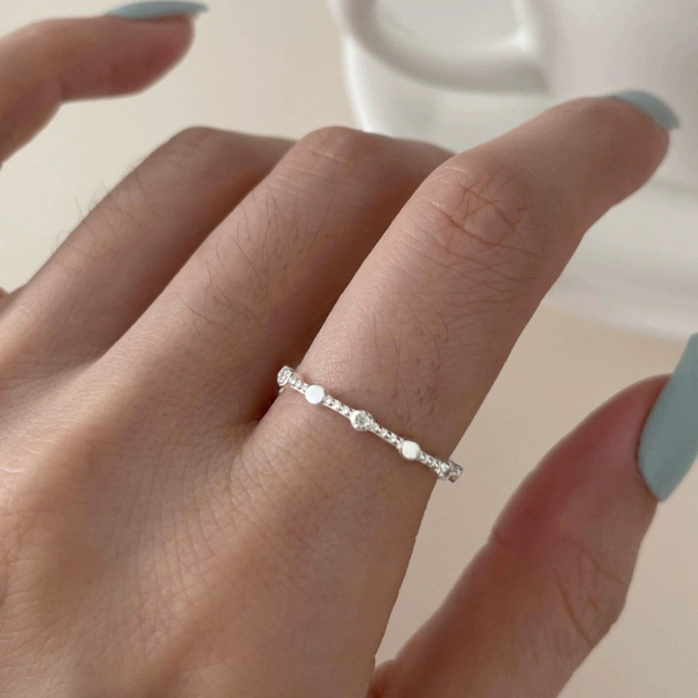 Minimalist Connected Ring