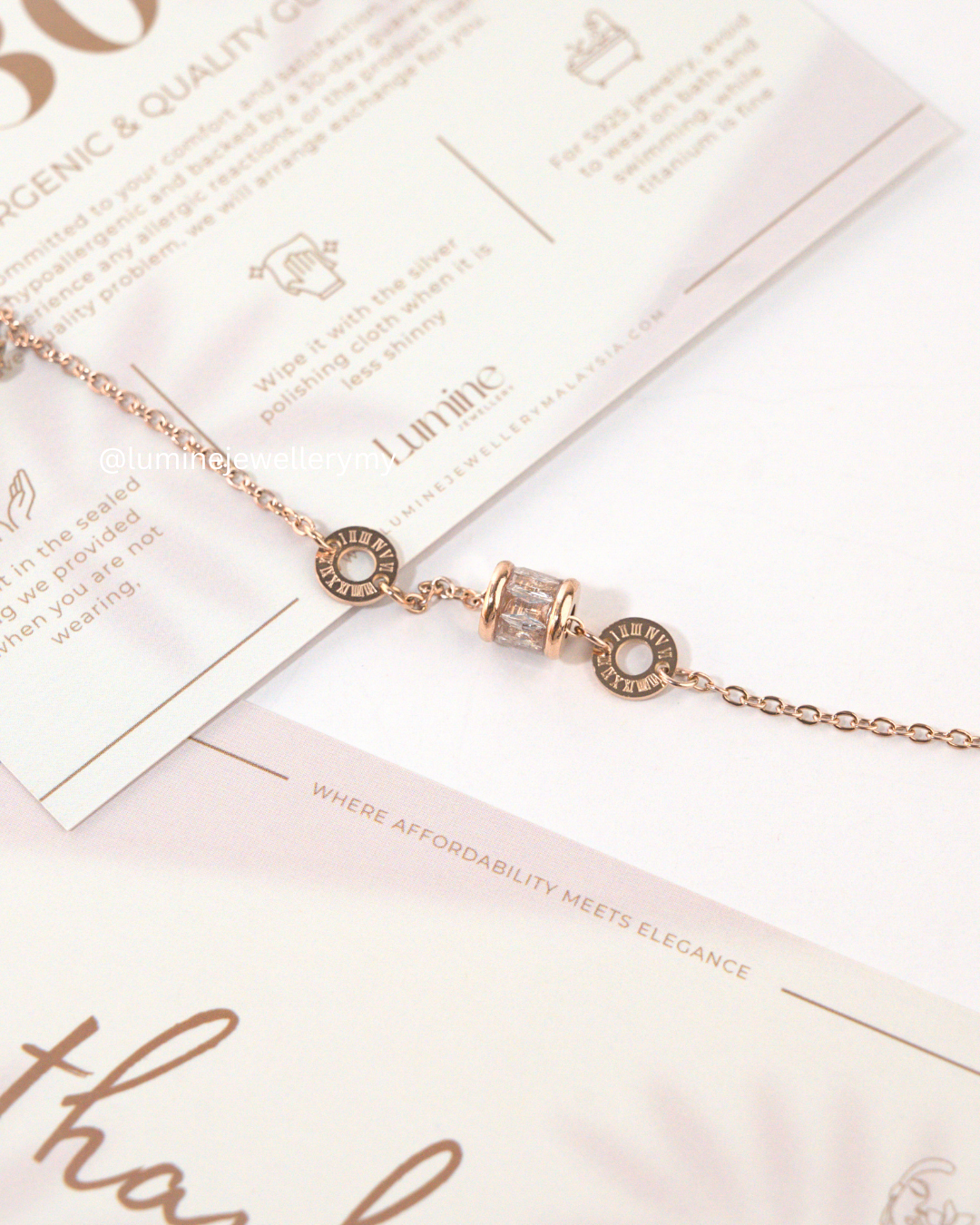White Elegant Cylinder Bracelet