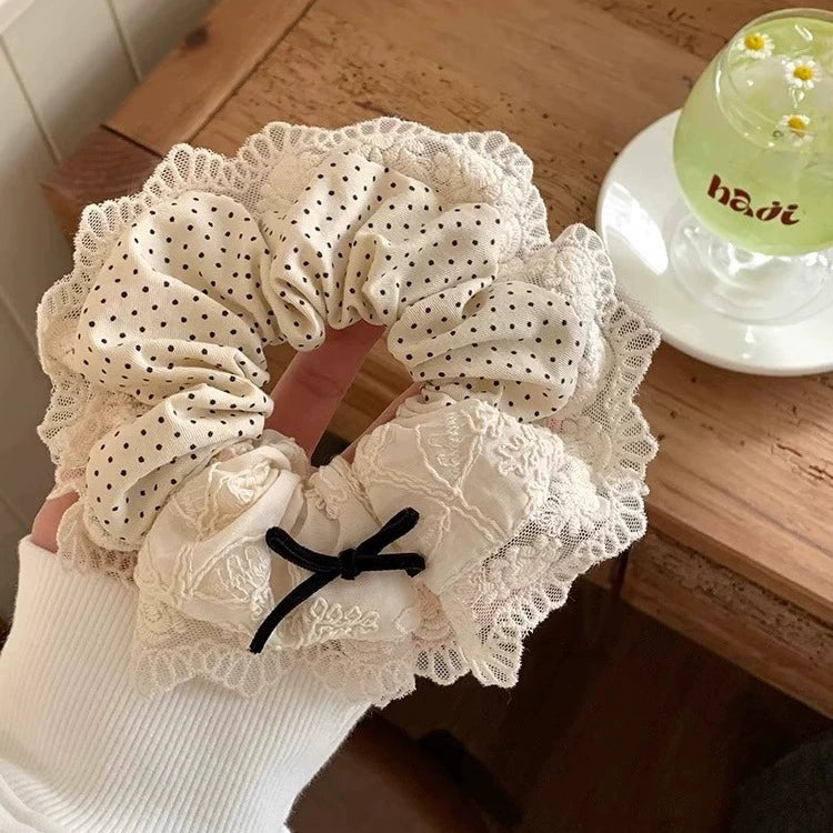 Hair Tie & Hair Clip