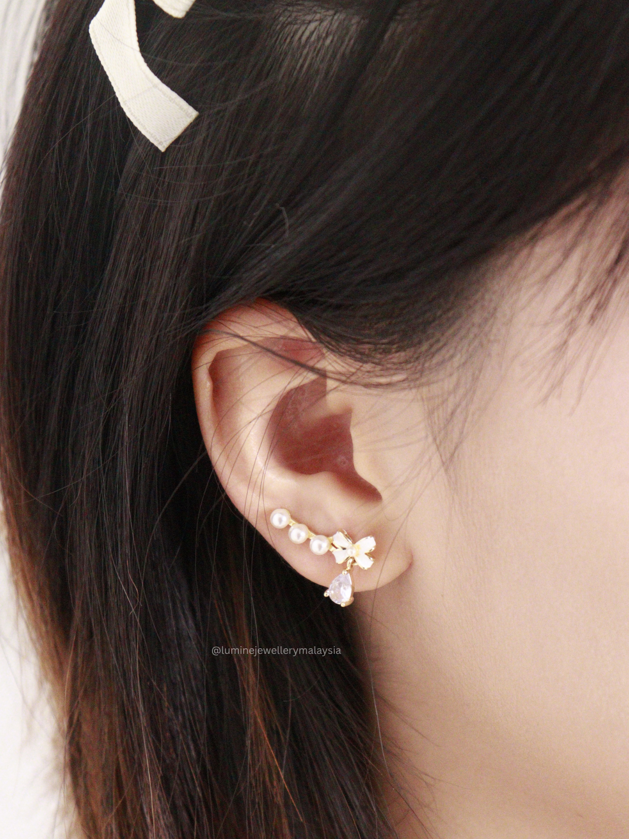 Elegant Ribbon Earrings