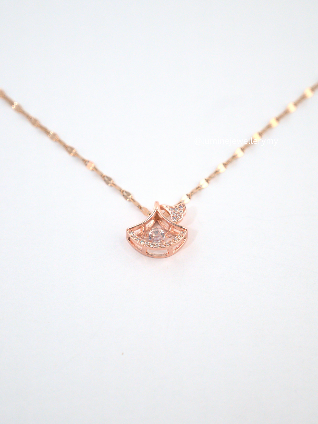 Rose Gold Diamond Ginkgo Necklace