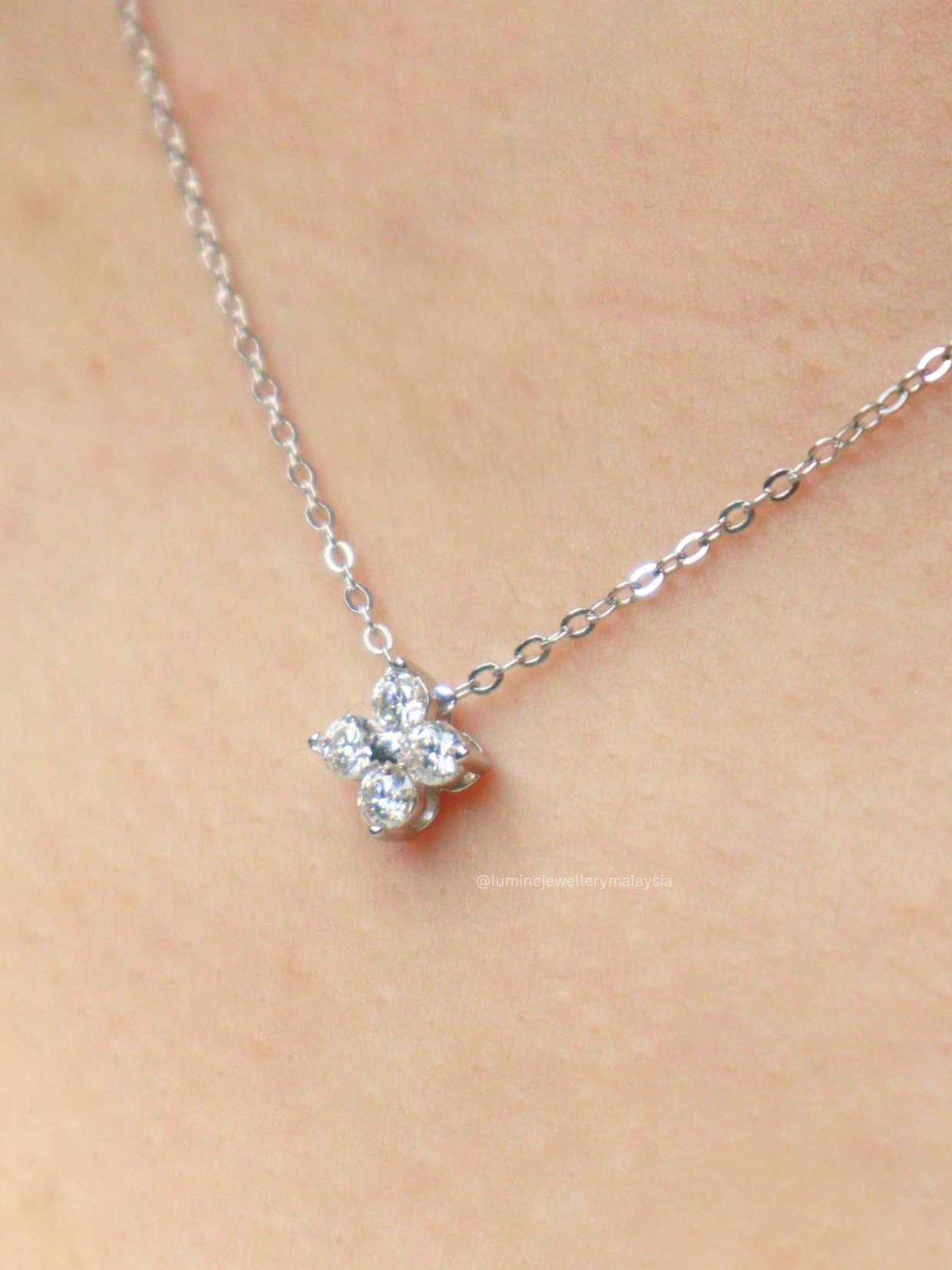 Lucky Clover Moissanite Necklace with Cert (GRA Certified Moissanite | S925)