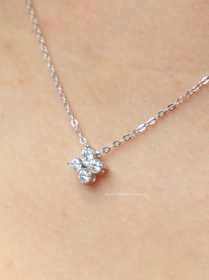 Lucky Clover Moissanite Necklace with Cert (GRA Certified Moissanite | S925)