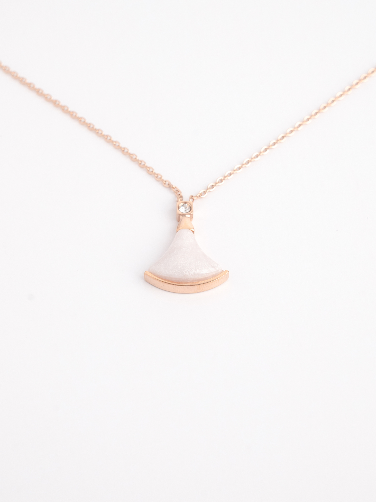 Rose Gold White Shell Dress Necklace