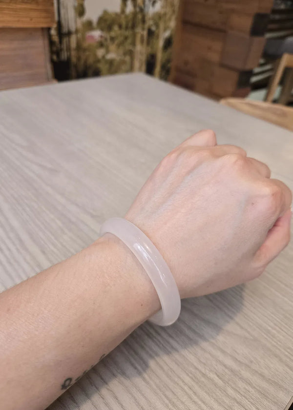 Lumine jewelry customer