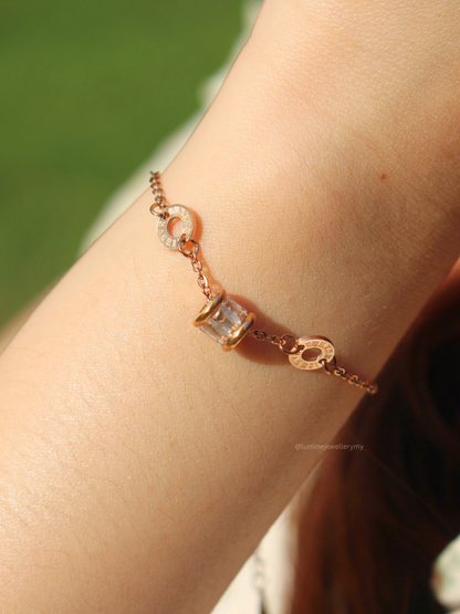 White Elegant Cylinder Bracelet (Harmony / Healthy / Purity)
