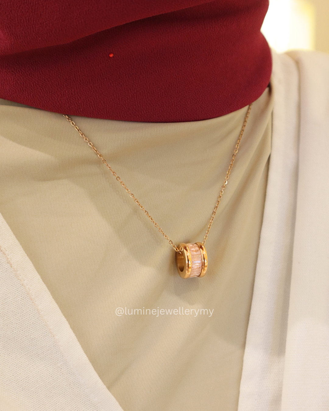 Big Pinky Quetzaly Necklace