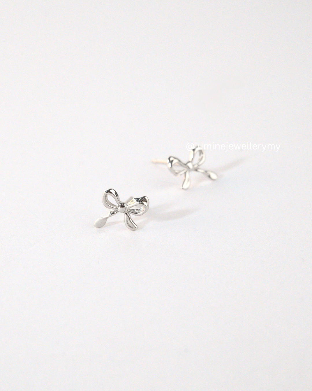 Mini Bowknot Studs