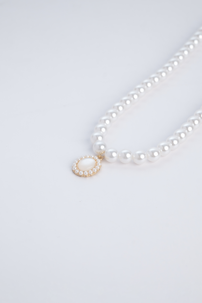 Noble Crown Pearl Necklace