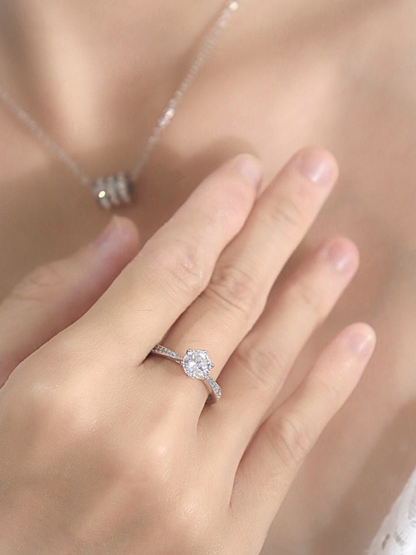 Serenity Moissanite Diamond Ring (With Cert)