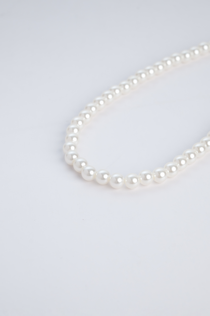 Medium Pearl Necklace