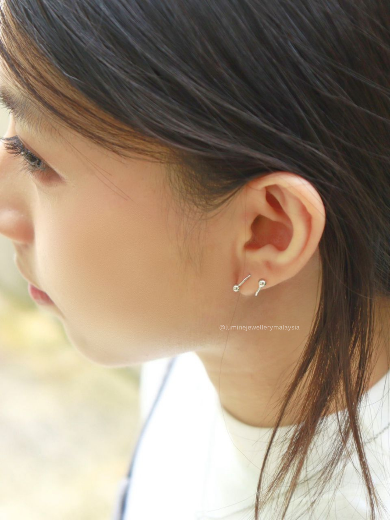 Elegant Sphere Spiral Stud