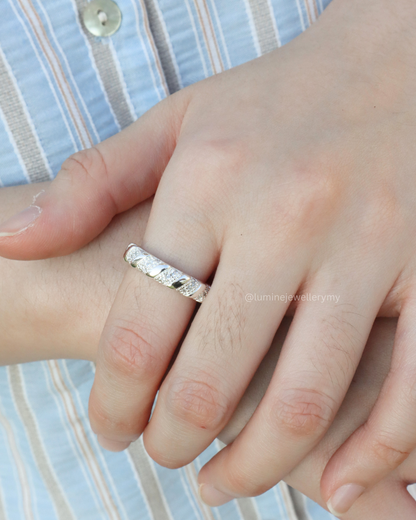 Twisted Diamond Ring