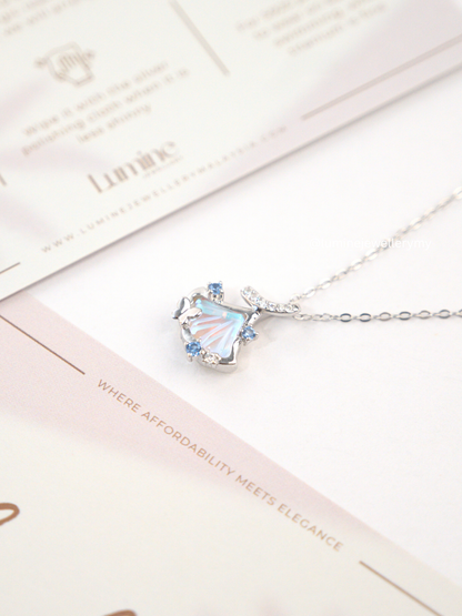 Dreamy Ginkgo Necklace
