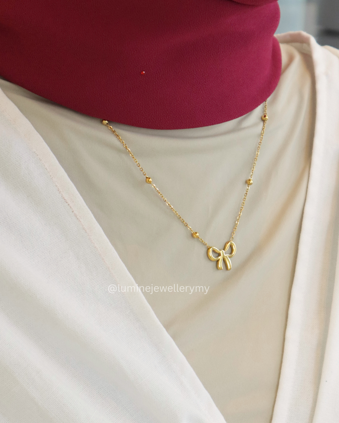 Gold Dainty Bow Elegance Necklace