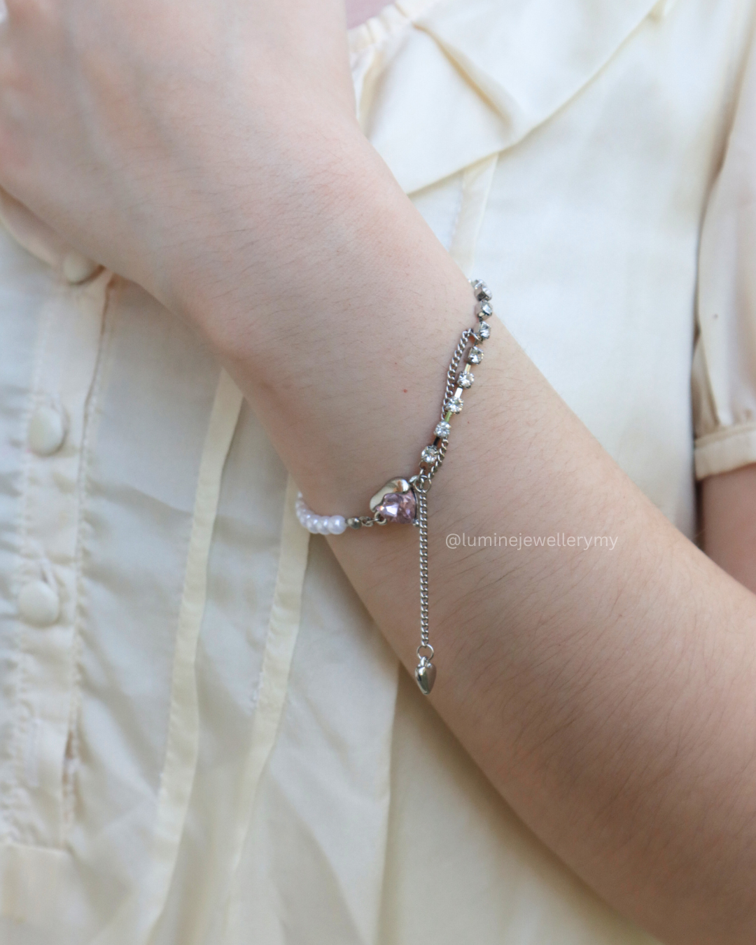 Peachy Sweetheart Pearl Bracelet