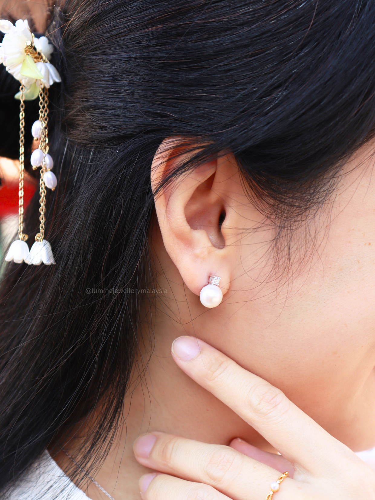 Natural Freshwater Pearl Zirconia Stud